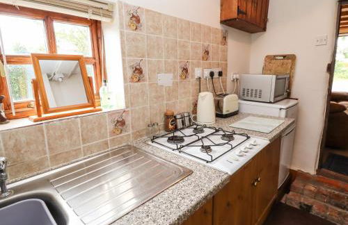 Woldsend Cottage - Photo 8