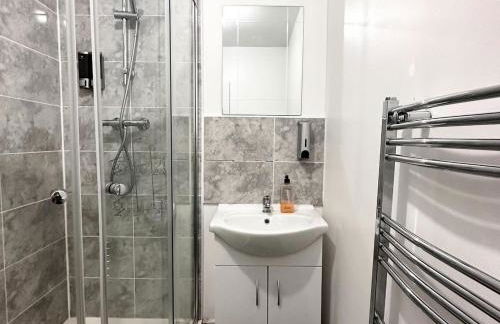 Liverpool City Centre - Spacious Duplex - 6 Bedrooms - Sleeps 14 People - Foto 13