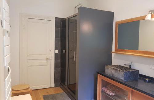 Villa Colin, la tête dans les bois, à deux pas de la mer, classée 4 étoiles - Foto 16