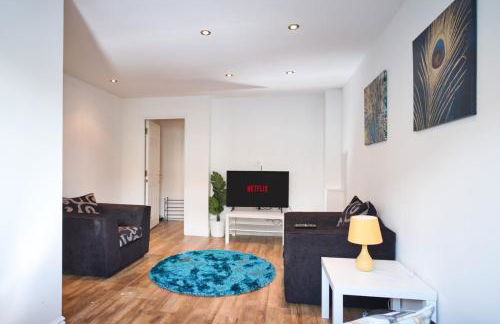 St Kats Mews 4 bed with parking - Foto 9