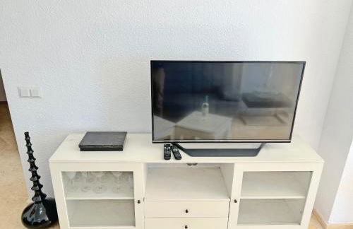 Panorámica al Mar con Piscina, Teletrabajo y Relax - Photo 6