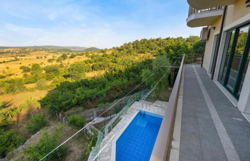 Awesome Home In Mirlovic Polje - Foto 22