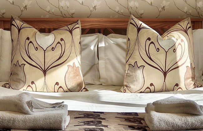 Woodbine Cottage - Photo 9