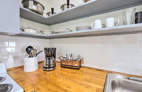 Quaint Leeds Studio with Yard about 18 Mi to Birmingham! - Foto 12