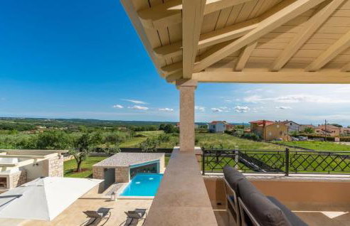 Villa Vistra, Brand New Luxury Villa with Poolbar - Foto 17