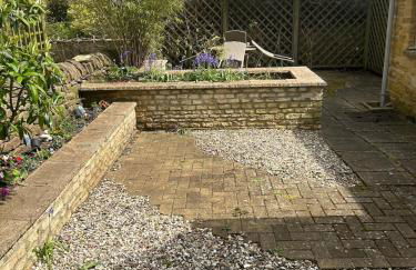 A Cotswold Gem, Sleeps 4, Pub Shop & Cafe in Village - Photo 16