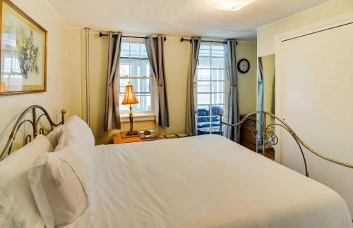 Historic Warren Vacation Rental Walk to Beaches! - Foto 22