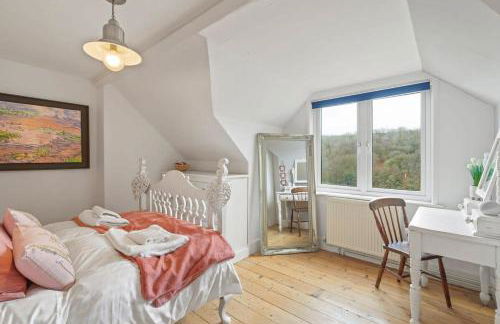 Cosy Home on the Waterfront Private Parking - Foto 13