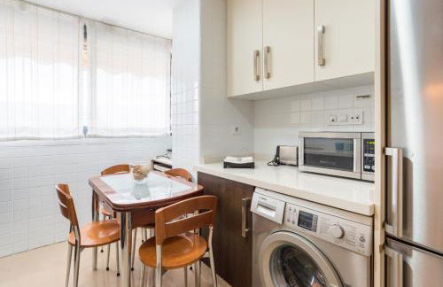 Keywise Perfect location next to María Zambrano STATION, central , beach ,pool and free Parking - Foto 30