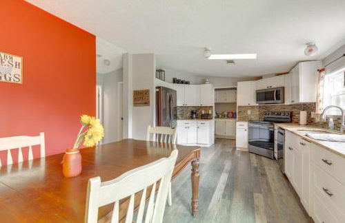 Family-Friendly Palm City Home 14 Mi to Beach! - Foto 3