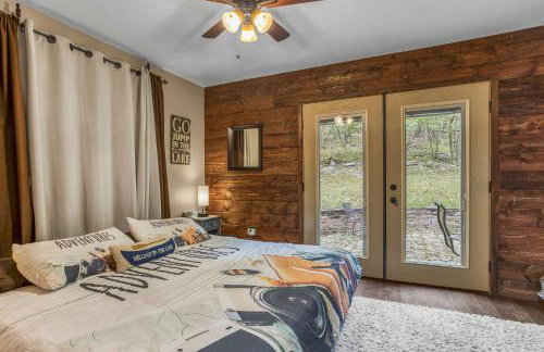 Mountain retreat w 2 fireplaces & lake - Foto 25