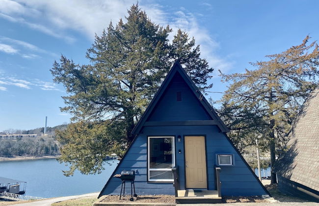 Calm Waters Cabin Resort - Photo 34