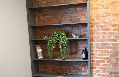 Modern style and comfort near UC - Photo 13