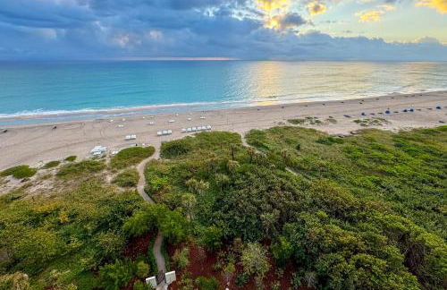 Condo at Amrit Ocean Resort with Panoramic Views - Foto 4