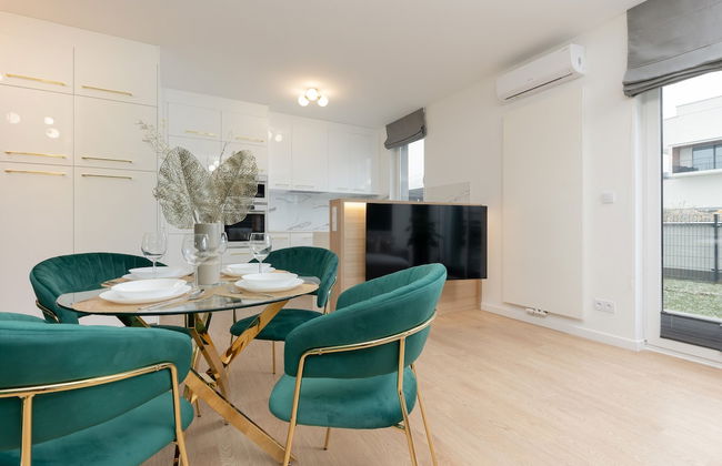 Dark Green Apartment by Renters - Foto 32