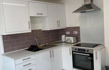 G-Floor Flat with 2 beds, 2 bathrooms, sleeps 4-6 - Foto 11