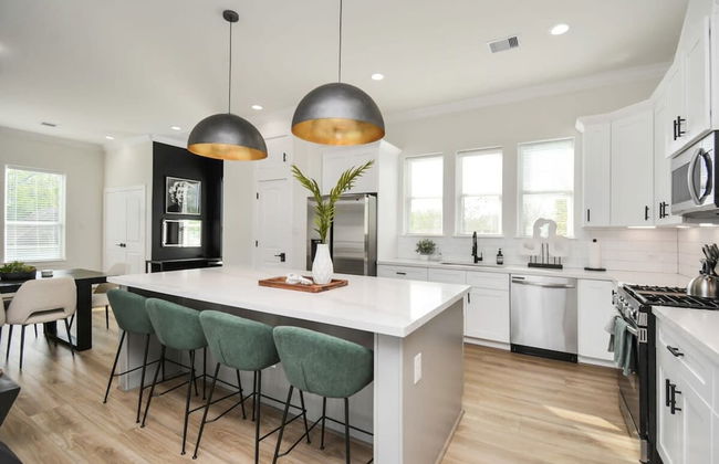 Paradise Palace Best Rooftop in HTX w Hot Tub - Foto 16