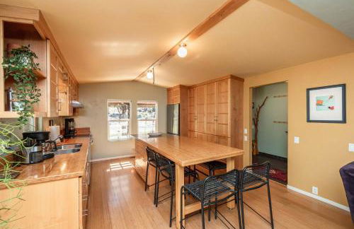 Your Spacious Escape: Creek, Pool, Sauna, Hot Tub - Foto 28