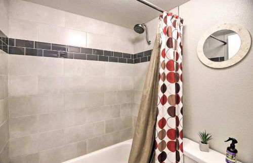 Sleek Phoenix Condo Walk to Biltmore Fashion Park - Foto 22