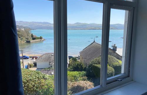 Bryn Gwyn & Tegfryn - Pair of 4 Bedroom Cottages - Sea & Mountain Views Borth y Gest - Foto 39