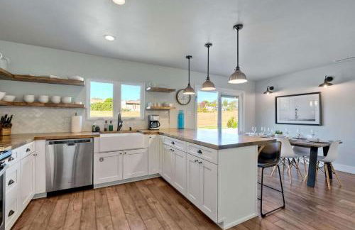 Immaculate 3 BDR in Oceanside - Private Pool & Spa - Photo 25