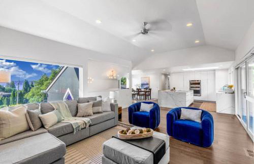 Modern and Relaxing Lake Sammamish View House - Foto 1