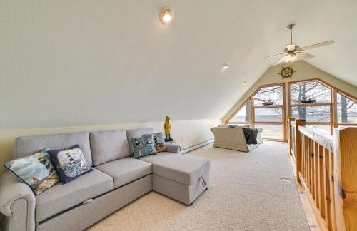 Waterfront Lake Huron Home - Private Beach! - Foto 14