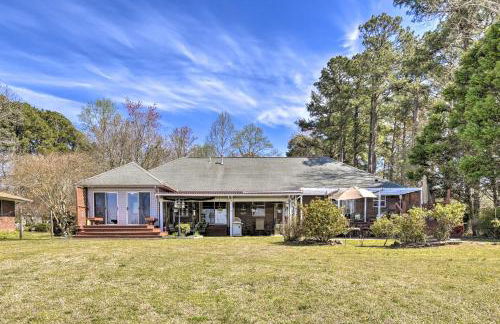 Gloucester Retreat with Backyard Oasis and Pier! - Foto 44