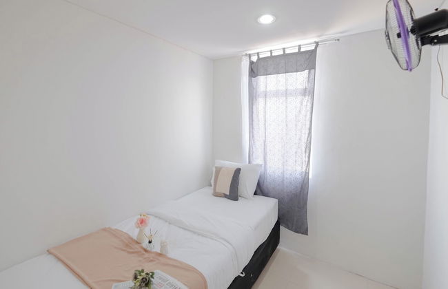 Cozy Living 2Br Apartment At Vittoria Residence - Photo 7