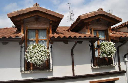 Apartamentos La Buhardilla - Photo 3