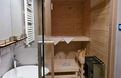 81 degrees - Hot Lodging - Gorąca Kwatera w centrum Gliwic z prywatną sauną - Foto 2