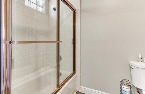 Beautiful Kernville Home with Game Room and Mtn Views! - Foto 16