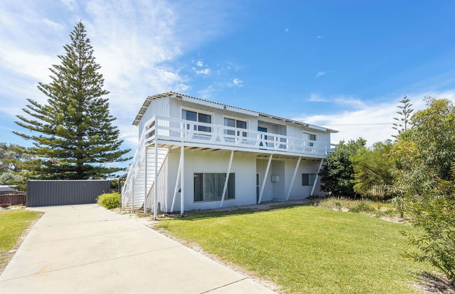 The Beach Haven - Photo 1