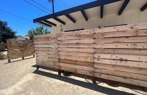 Urban Luxe Retreat l King Bed l Kitchenette - Photo 31
