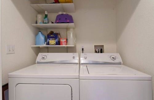 Acorn House - Charming house in green heaven with pool table with lovely backyard - Foto 23