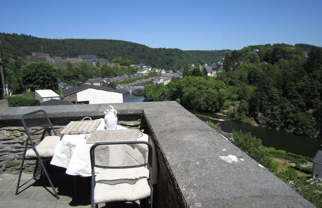 Charming House With Stunning View of the Bouillon Castle - Photo 22