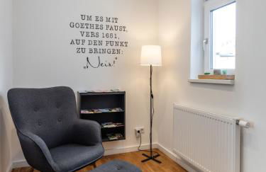 NEU! City-Loft-Apartment im Goethe Palais I 5P I Lift I Parkplatz I Zentrum I Helios - Photo 15