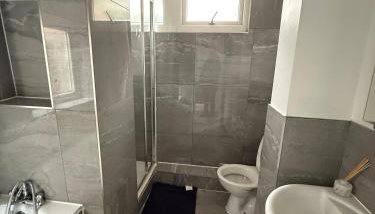 Spacious Comfort Meets Stylish Convenience - Your Perfect 3-Bedroom - Foto 2