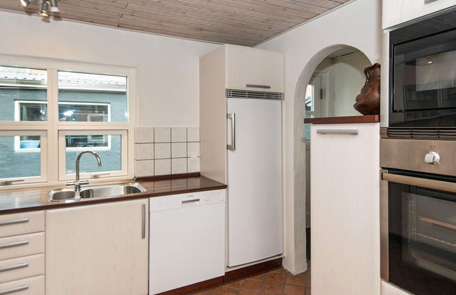 4 Person Holiday Home in Grenaa - Photo 13