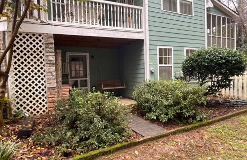 Luxurious Lower Level - Foto 17