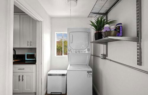 Remodeled 1BR LA Apartment with full kitchen - Foto 27