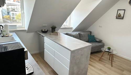 HÖL-Moderne Wohnung in zentraler Lage, Schallschutzfenster, 24h-Self-check-in, Disney Plus - Foto 4