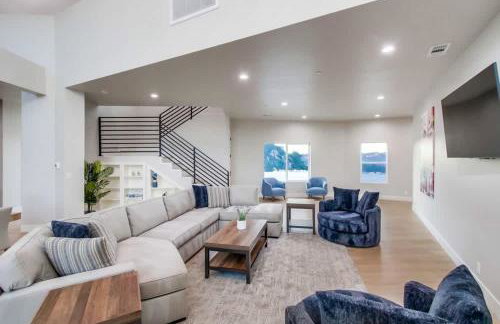 Serene Resort-Style Escape - Perfect for Families - Photo 22