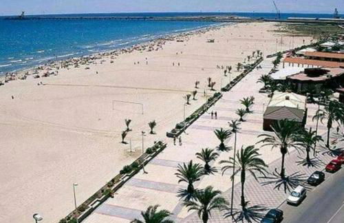 Duplex Ático con terraza y BBQ - Foto 7