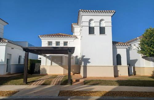 Fantastica villa con piscina en gran golf resort - Foto 5