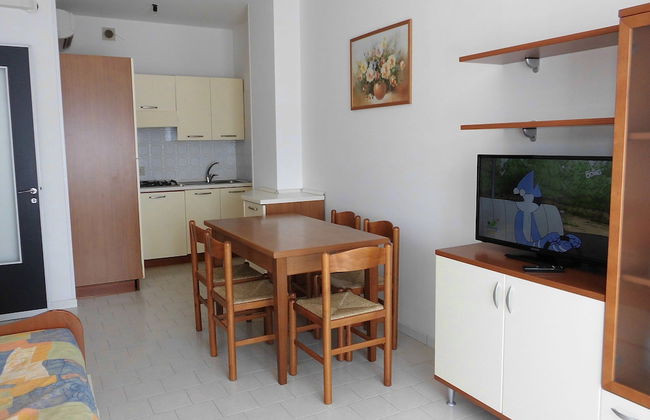 Serene Flat With Balcony and Pool - Beahost - Foto 6