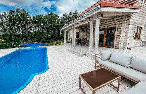 Sielski dom z basenem w Rydzewie - Foto 3