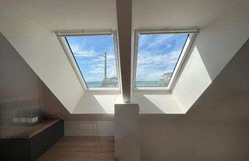 STUDIO Vue Mer plage immédiate - Foto 9