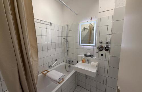 Großzügige Maisonette nahe Innenstadt Altbauflair - Photo 6