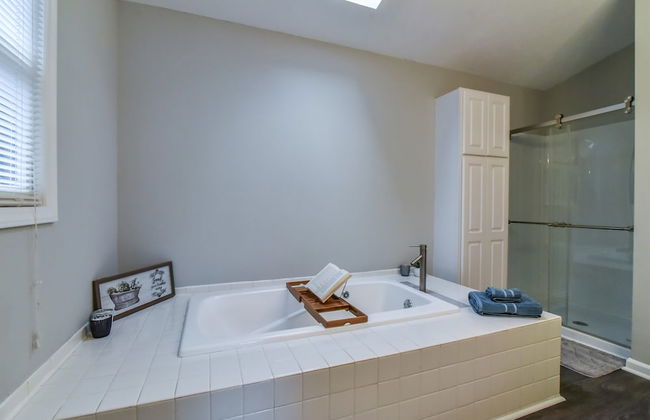 Mountain Retreat Hot Tub Asheville - Foto 18